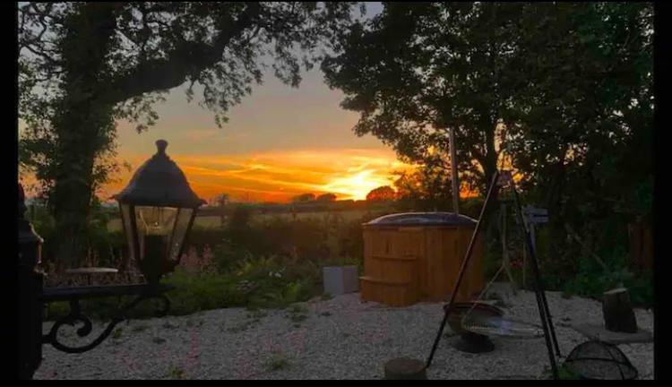 Nefoedd Romantic Shepherds Hut Campeggio